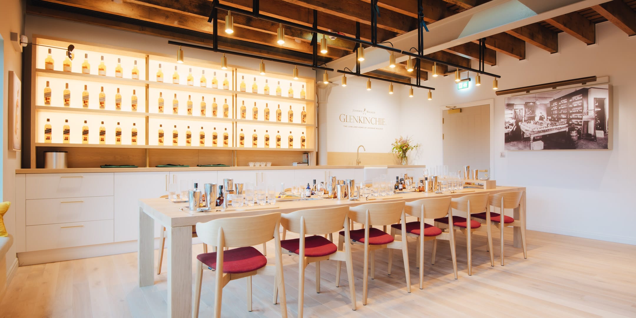 Glenkinchie Distillery whisky attraction